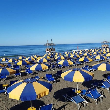 Hotel Tirreno Latina Dış mekan fotoğraf