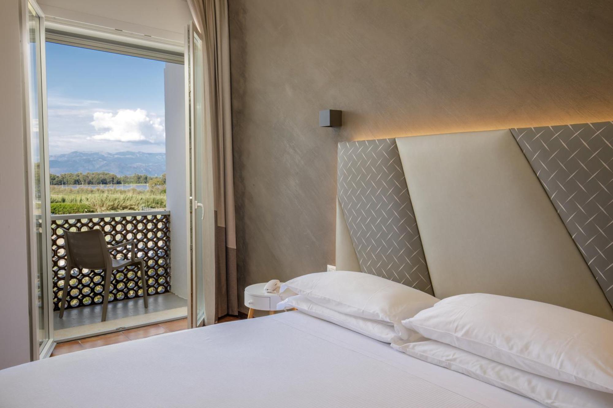 Hotel Tirreno Latina Dış mekan fotoğraf