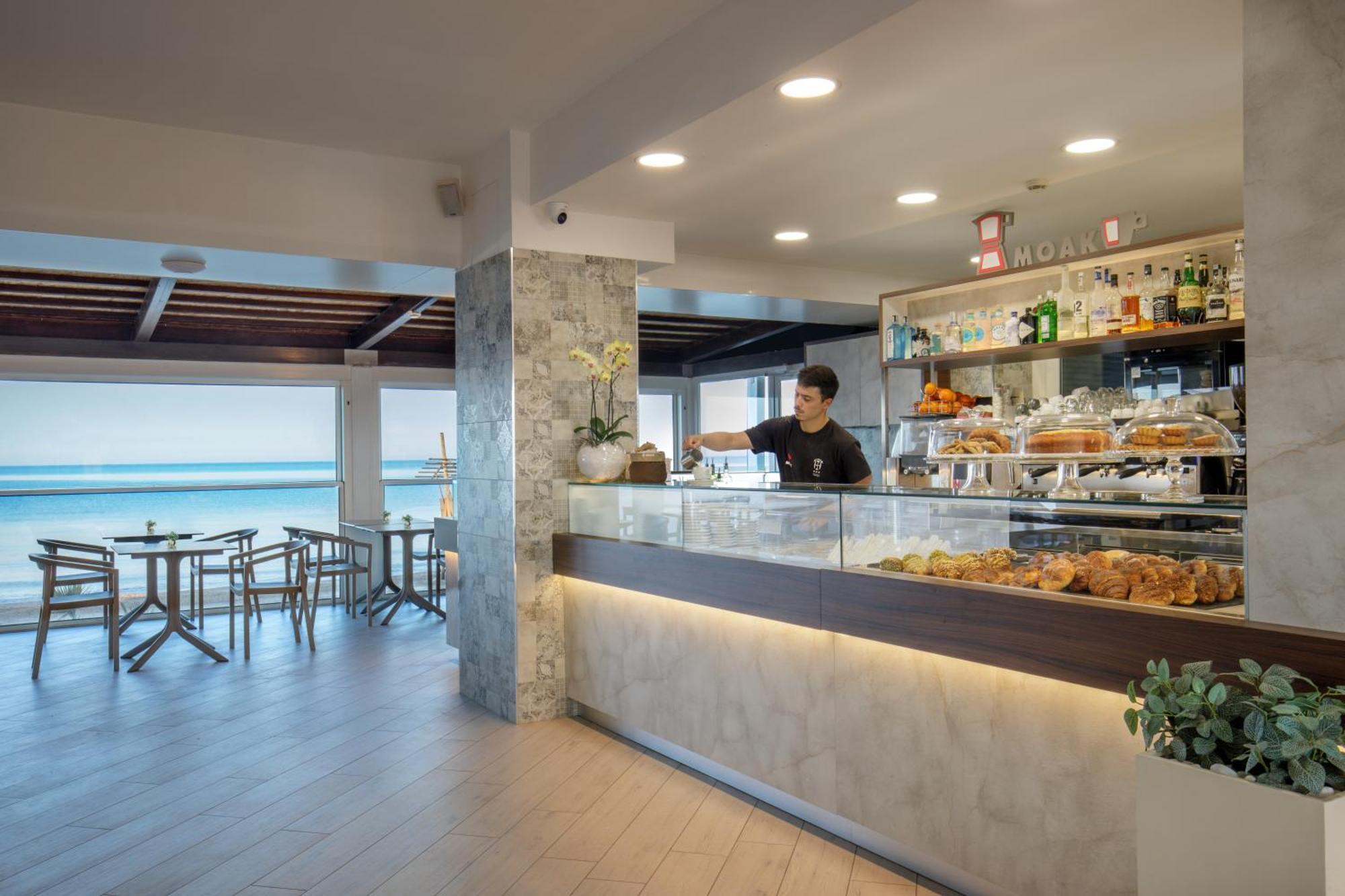 Hotel Tirreno Latina Dış mekan fotoğraf