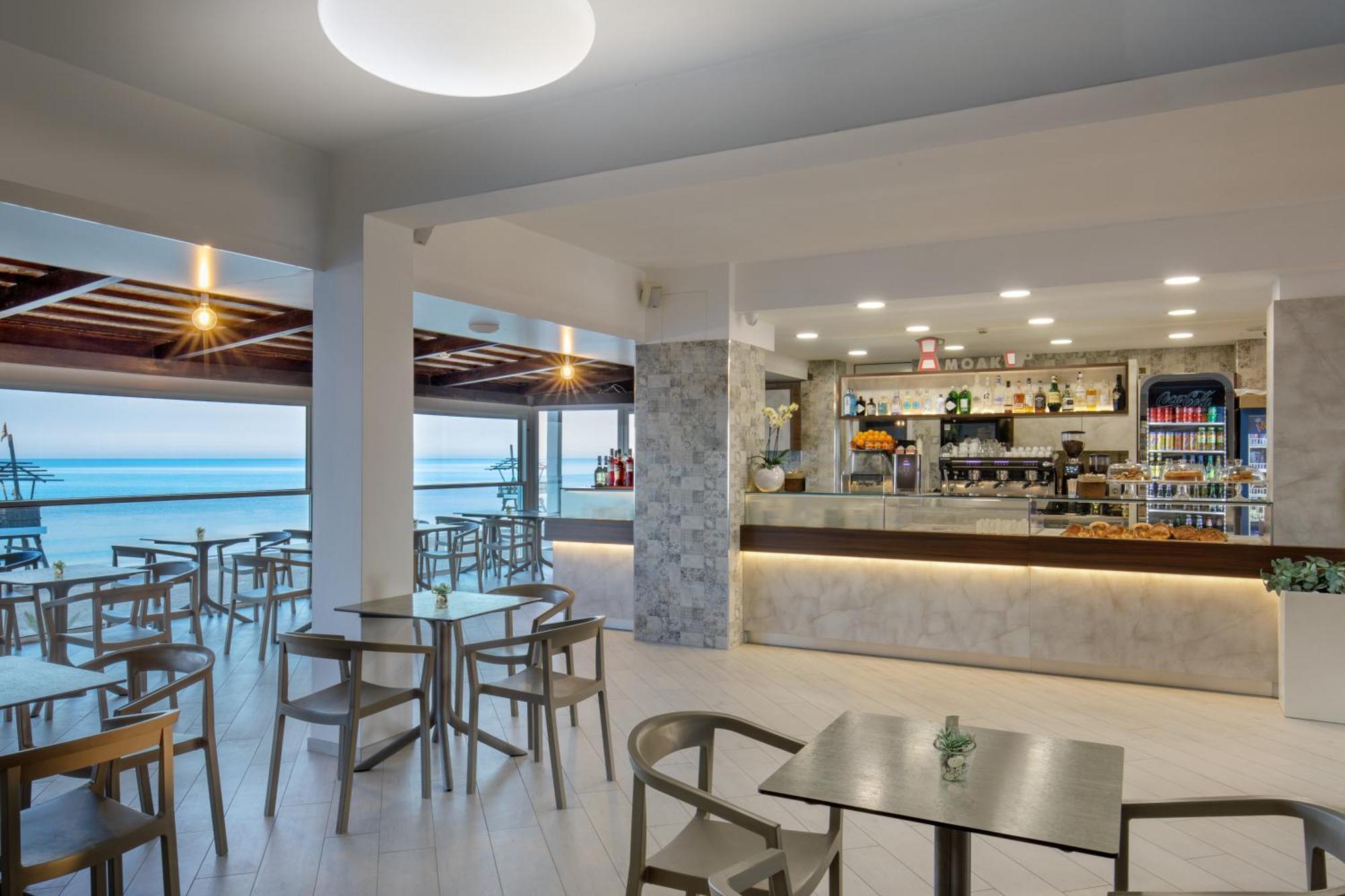 Hotel Tirreno Latina Dış mekan fotoğraf