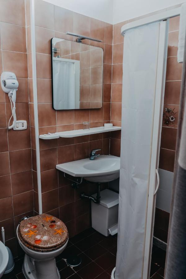 Hotel Tirreno Latina Dış mekan fotoğraf